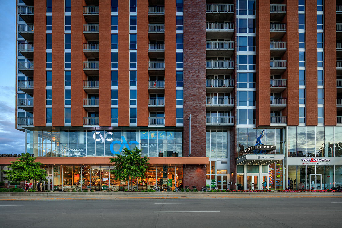 Lucky Apartments Exterior